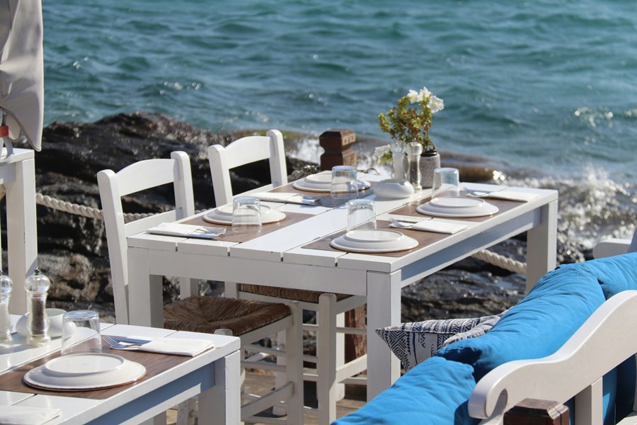 Premium concierge service in Mykonos for personalized luxury experiences